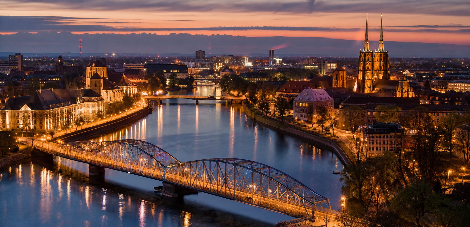 Panorama Wrocławia z Ostrowem Tumskim i mostami o zmierzchu
